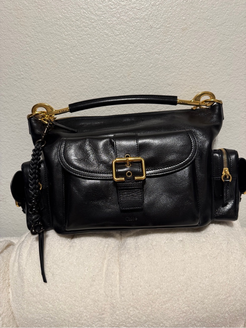 Chloé Black Leather Shoulder Bag with Gold-Tone Hardware